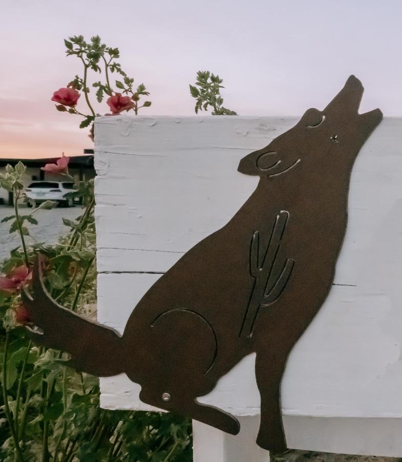 ジョシュア・ツリー Coyote Tracks - A Modern Desert Experienceヴィラ エクステリア 写真